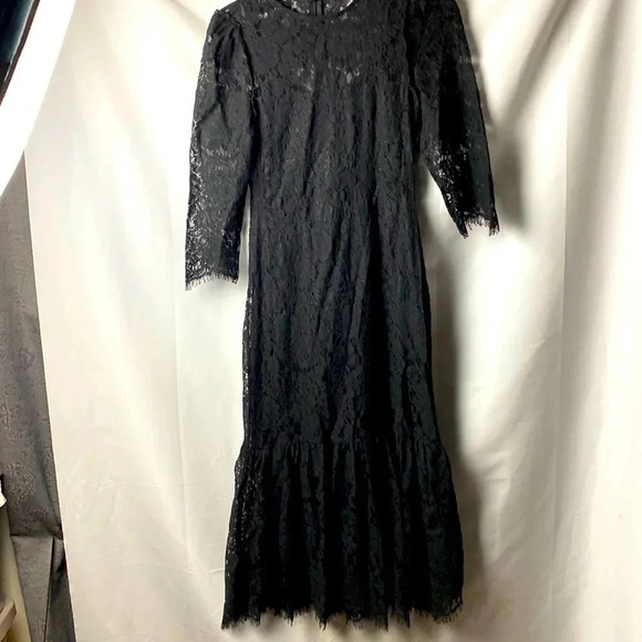 Zara Dresses & Skirts - ZARA WO SIZE SMALL BLACK LACE FITTED DRESS BACK ZIPPER SLIP LINING CLEAN